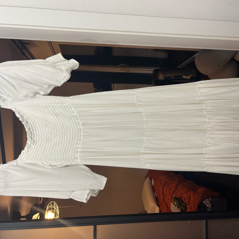 White maxi dress
